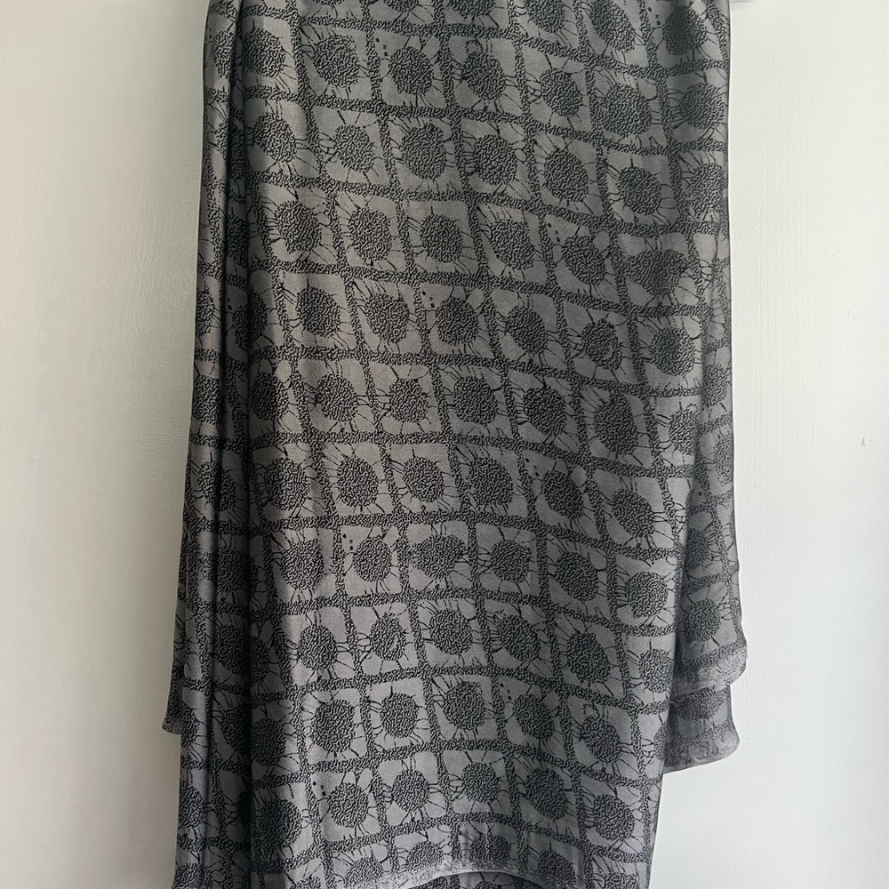 Gray and black saree